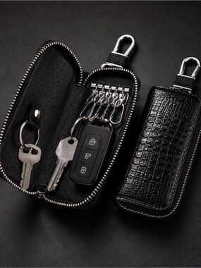 Black Croc Embossed Zip Around Key Case Key Organizer with Clip
